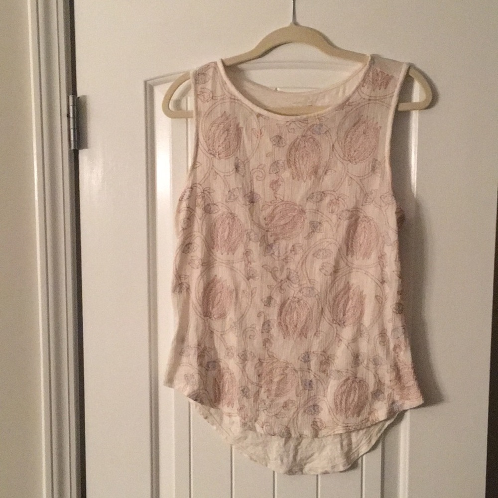 Sleeveless floral shirt